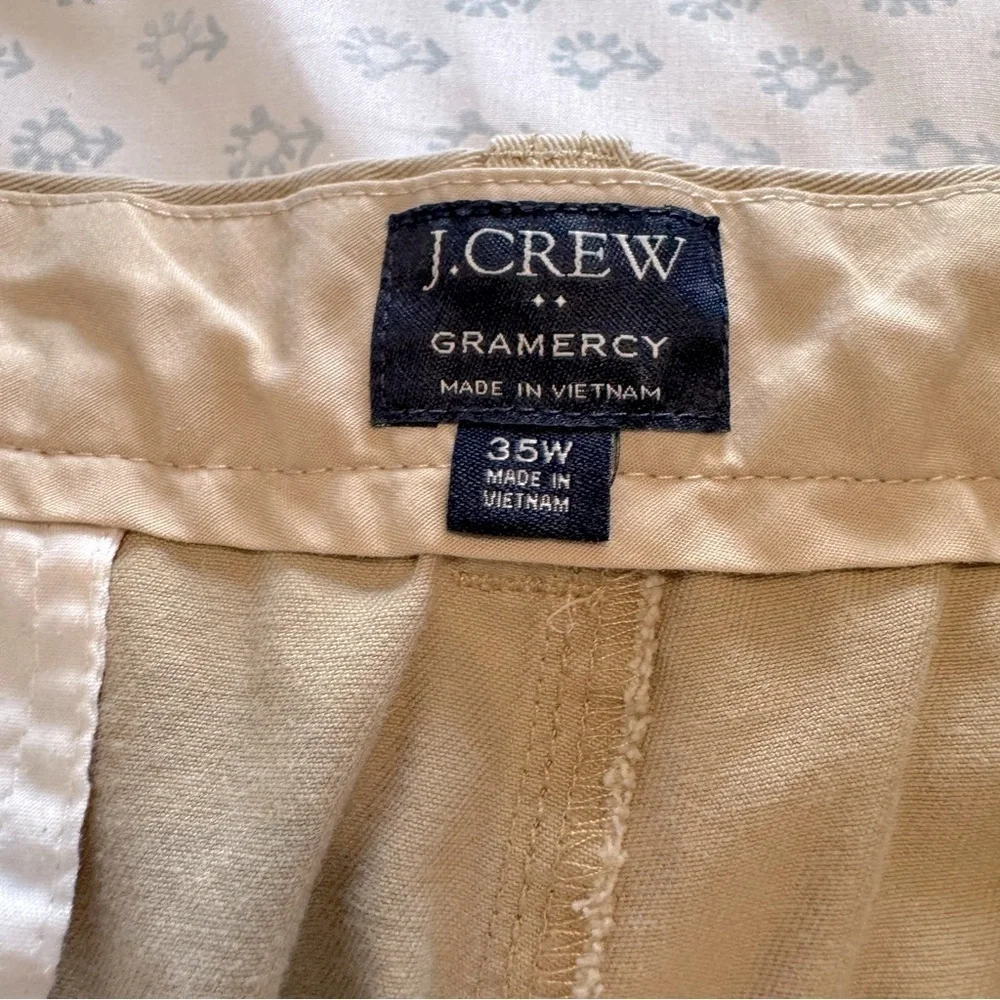 J. Crew Men’s Gramercy Tan Flat Front Size 35 Classic Style Shorts
